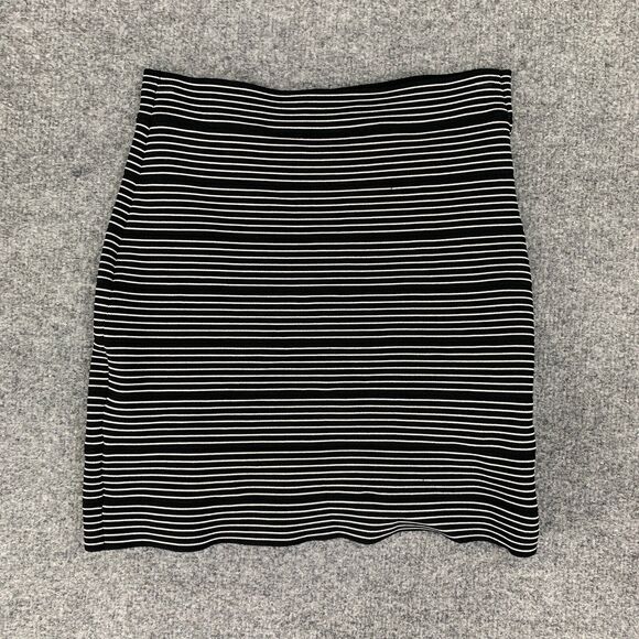 BCBGMaxazria Skirt Womens XS Extra Small Black White Striped Bandage Knit Mini - Picture 3 of 10